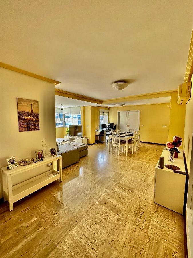Moderna Habitacion En El Corazon De Alicante Exterior photo